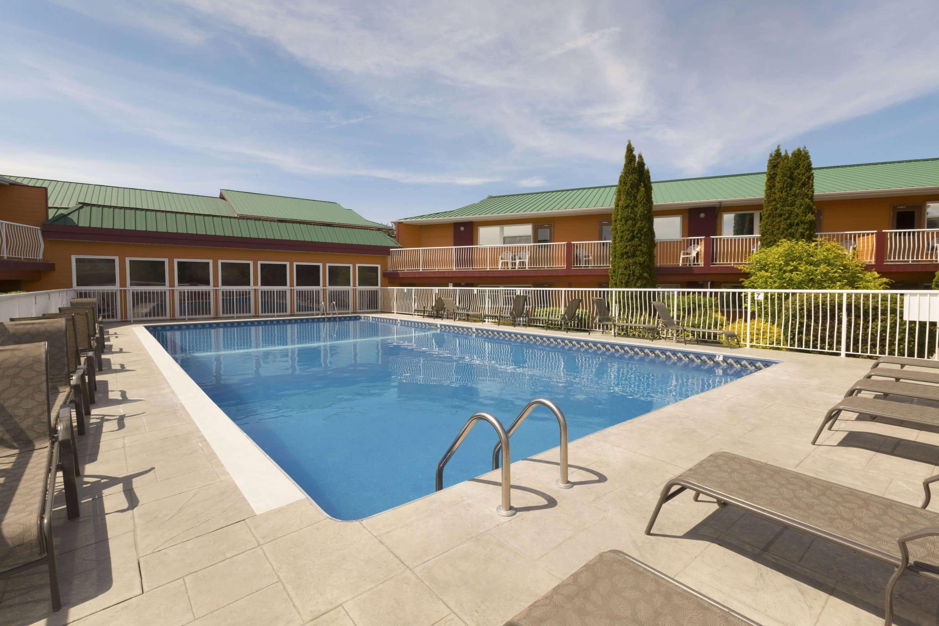 Days Inn By Wyndham Penticton Conference Centre Zewnętrze zdjęcie