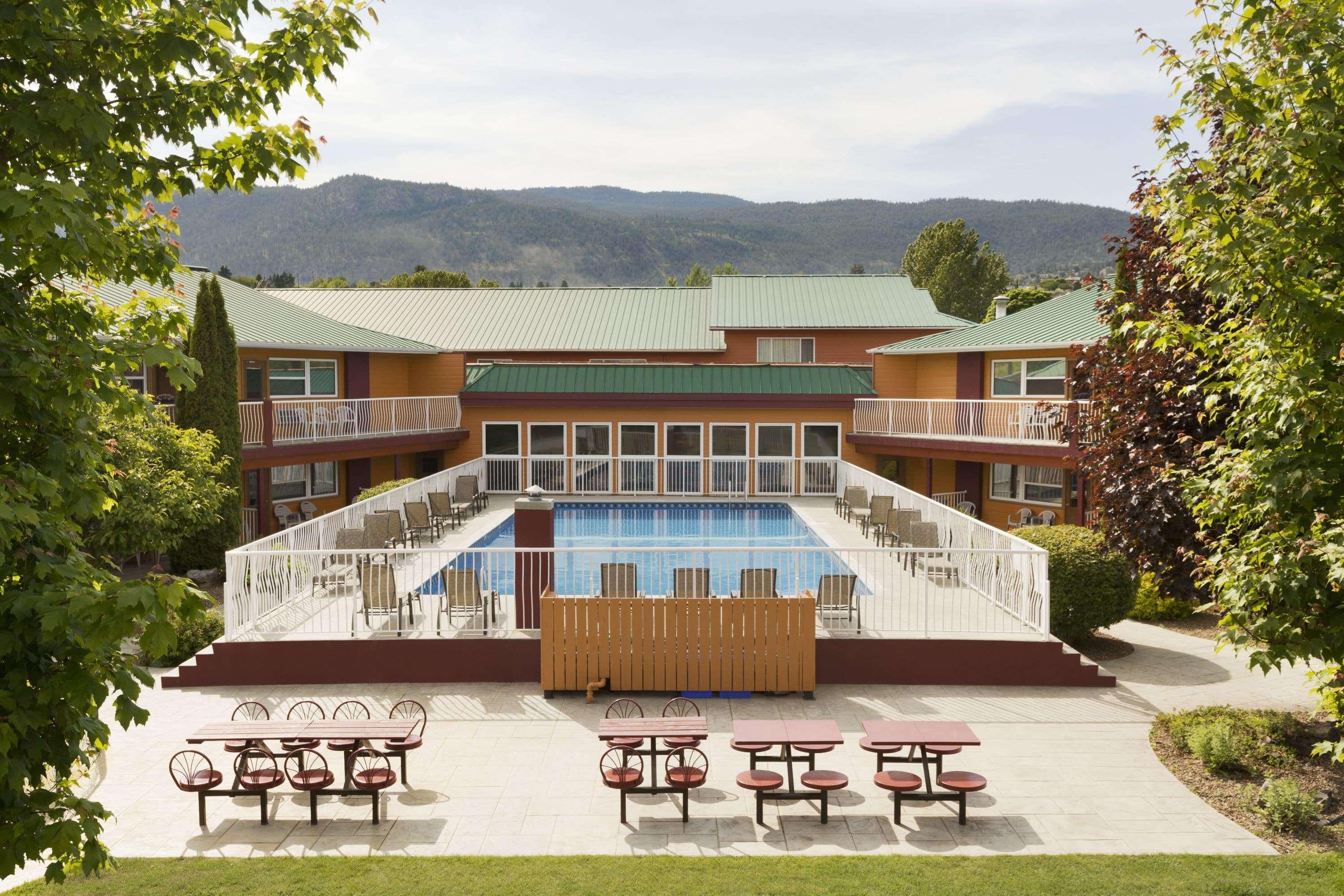 Days Inn By Wyndham Penticton Conference Centre Zewnętrze zdjęcie