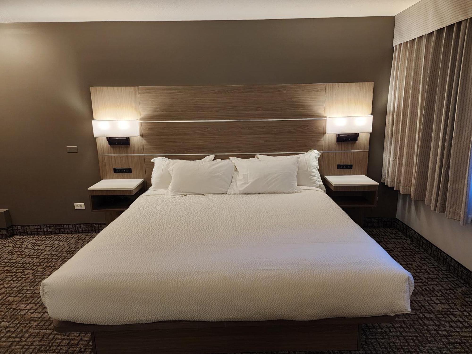 Days Inn By Wyndham Penticton Conference Centre Zewnętrze zdjęcie